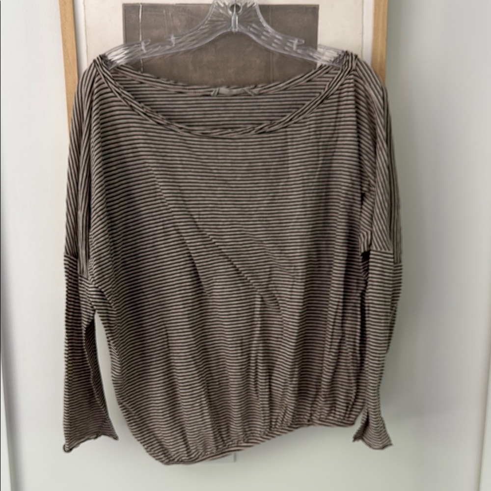 Humanoid Relaxed Striped Elastic Bottom Top